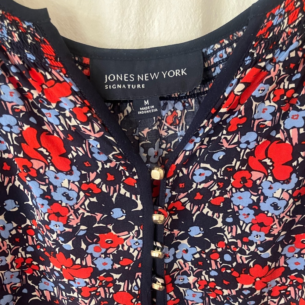 Contrast JONES NY Signature Floral Blouse Women Sz Med. Navy & Light Blue, Oran…